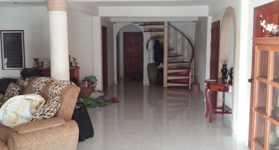 For sale 6 bedrooms house in Tha Mai, Chanthaburi