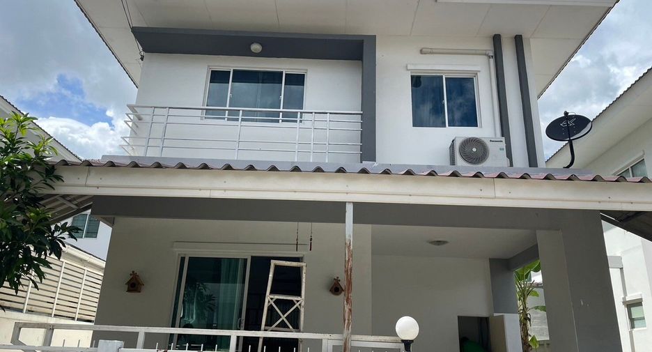 For sale 3 bedrooms house in Si Racha, Chonburi