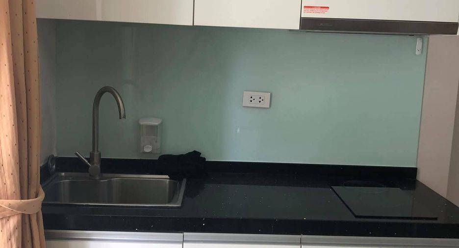 Продажа 1 кровать кондо в Пхра Кханонг, Бангкок