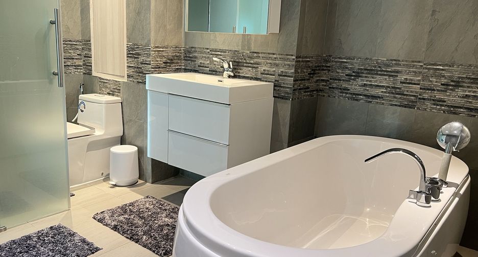 For rent 1 bed condo in Bang Lamung, Chonburi
