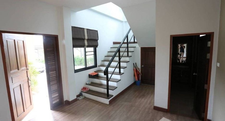 For sale 5 bedrooms house in San Sai, Chiang Mai