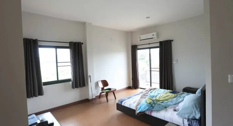 For sale 5 bedrooms house in San Sai, Chiang Mai