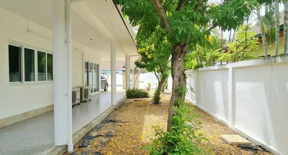 For sale and for rent 3 bedrooms villa in Hua Hin, Prachuap Khiri Khan