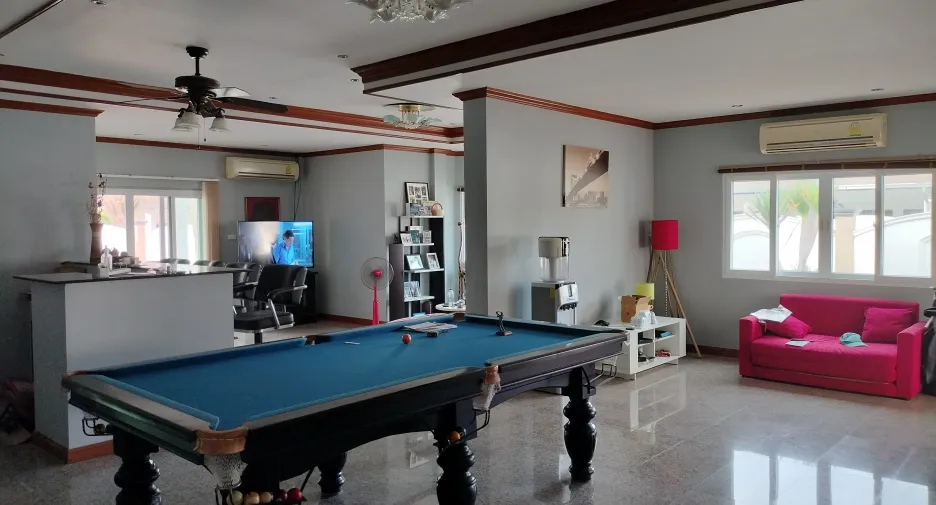 For sale and for rent 3 bedrooms villa in Hua Hin, Prachuap Khiri Khan
