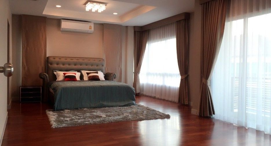 For sale and for rent 4 bedrooms house in Saphan Sung, Bangkok