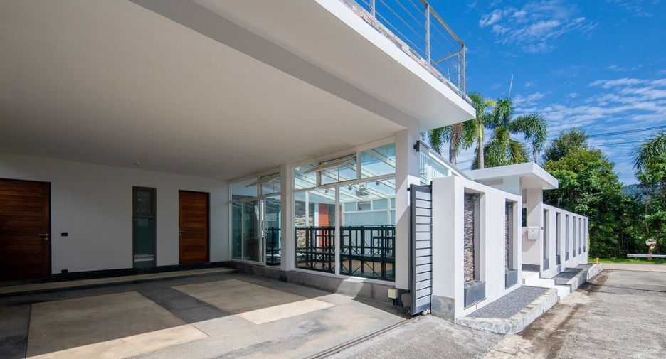 For sale and for rent 4 bedrooms villa in Thalang, Phuket