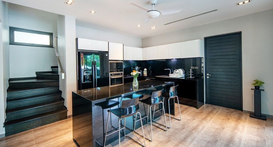 For sale and for rent 4 bedrooms villa in Thalang, Phuket