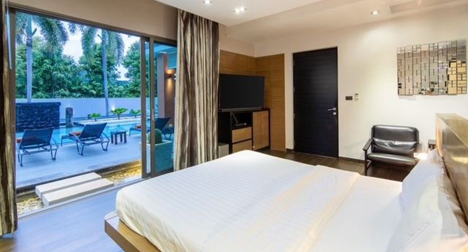 For sale and for rent 4 bedrooms villa in Thalang, Phuket