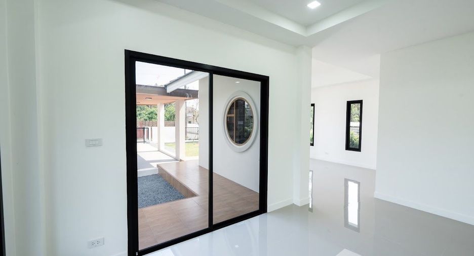 For sale 3 bedrooms house in Doi Saket, Chiang Mai