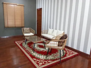Casa en venta y en alquiler de 4 habitaciones en Mueang Chiang Mai, Chiang Mai