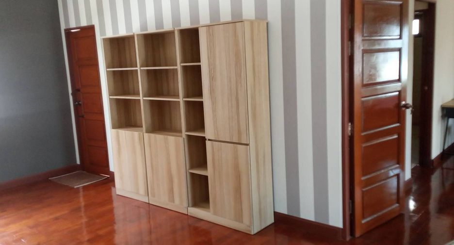 ขาย และ ให้เช่า 4 ห้องนอน บ้านเดี่ยว ใน เมืองเชียงใหม่, เชียงใหม่