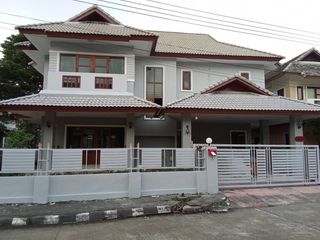 For Rent 4 Bedroom House In Mueang Chiang Mai
