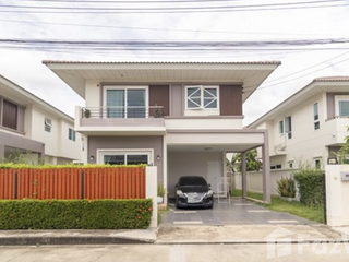 For rent 4 bedrooms condo in Mueang Pathum Thani, Pathum Thani