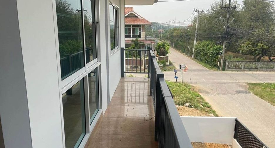 出售 4 卧室 独立屋 在 San Kamphaeng, Chiang Mai