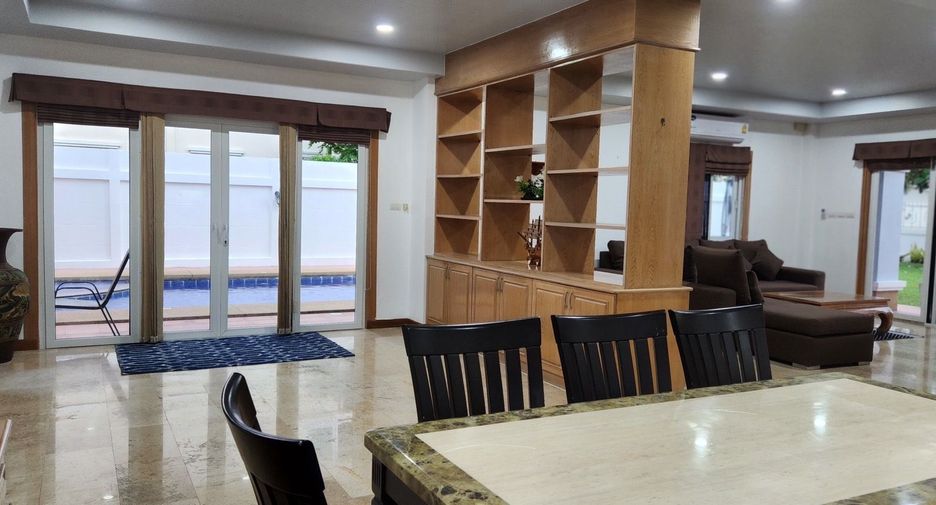 For sale and for rent 4 bedrooms villa in Bang Lamung, Chonburi