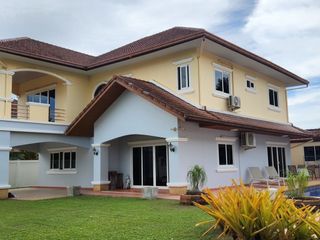 Villa zum Kauf und zur Miete mit 4 Zimmer in Bang Lamung, Chonburi