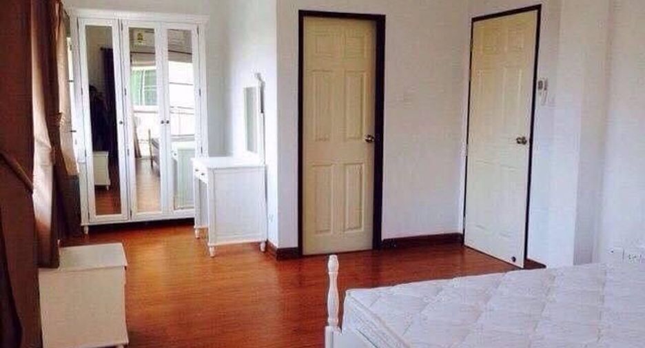 For rent 3 bedrooms house in San Sai, Chiang Mai