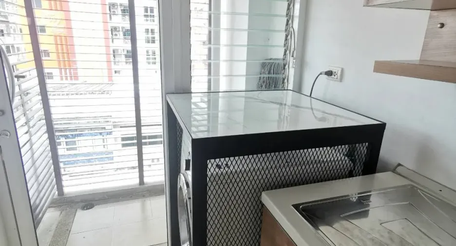 For sale and for rent 2 bedrooms condo in Sathon, Bangkok