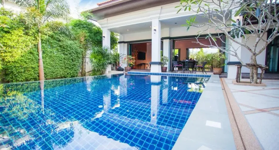 ให้เช่า 4 ห้องนอน วิลล่า ใน ถลาง, ภูเก็ต
