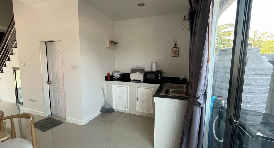 For rent 2 bedrooms townhouse in Cha Am, Phetchaburi