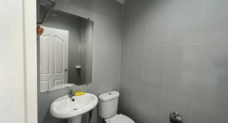 For rent 2 bedrooms townhouse in Cha Am, Phetchaburi