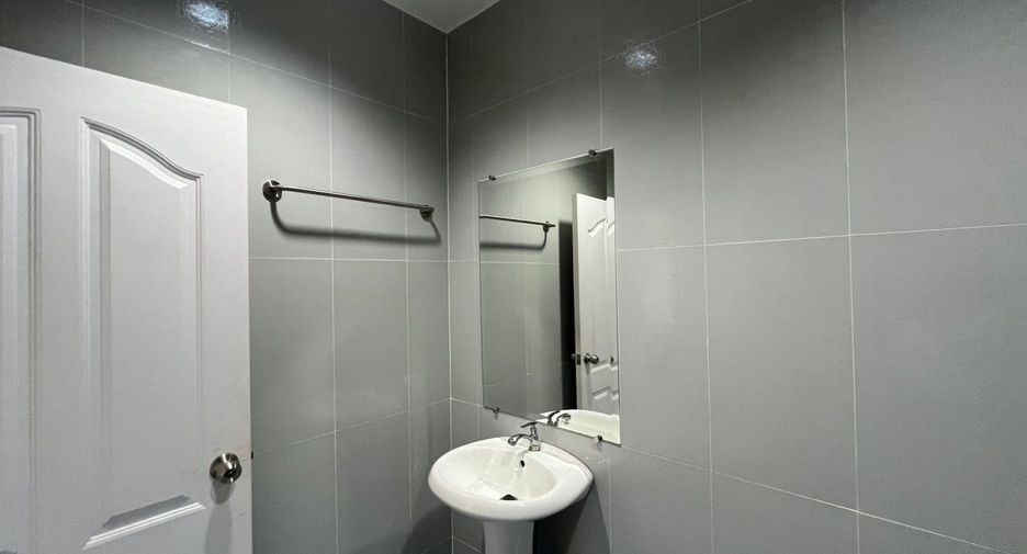 For rent 2 bedrooms townhouse in Cha Am, Phetchaburi