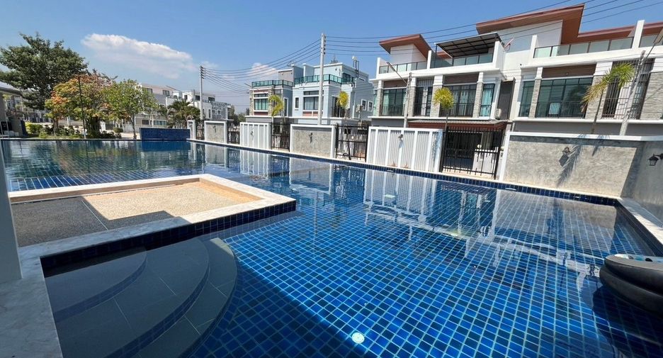 For rent 2 bedrooms townhouse in Cha Am, Phetchaburi