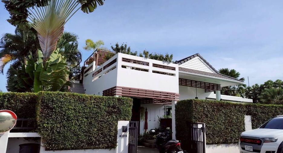 For sale 3 bedrooms villa in Hua Hin, Prachuap Khiri Khan