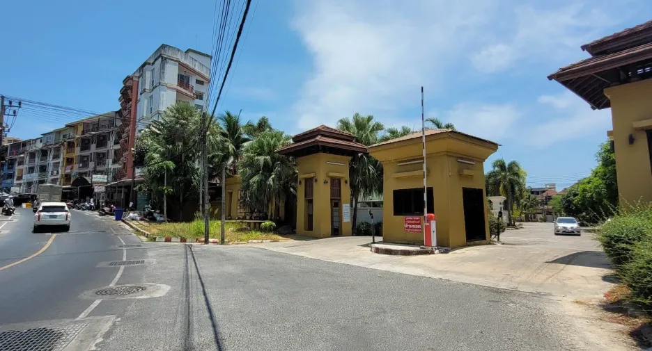 À vendre et à louer 3 chambres villa à Kathu, Phuket