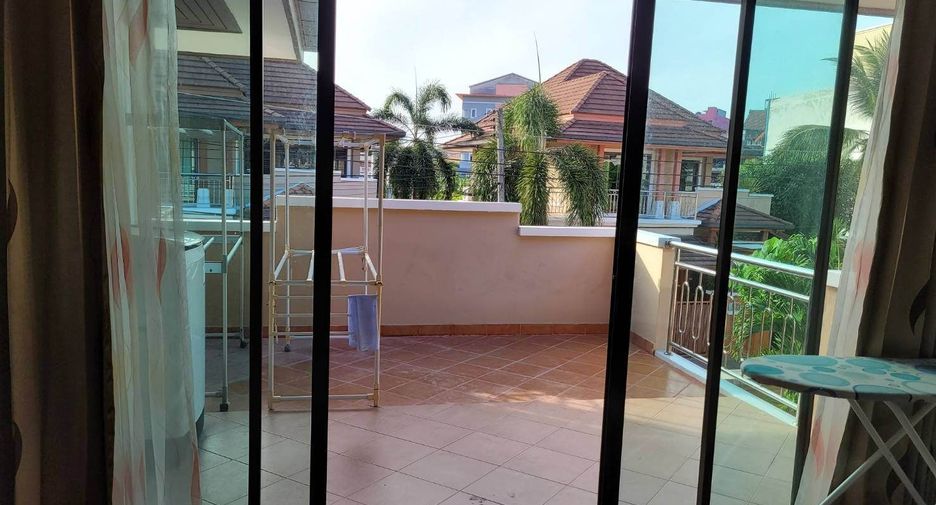 À vendre et à louer 3 chambres villa à Kathu, Phuket
