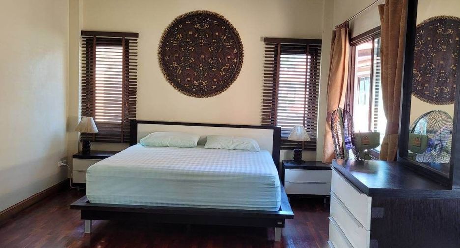 À vendre et à louer 3 chambres villa à Kathu, Phuket