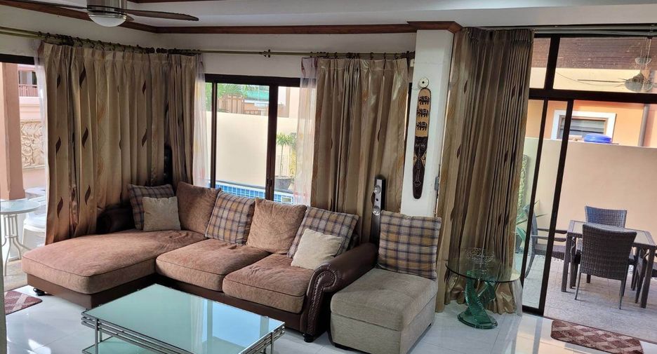À vendre et à louer 3 chambres villa à Kathu, Phuket