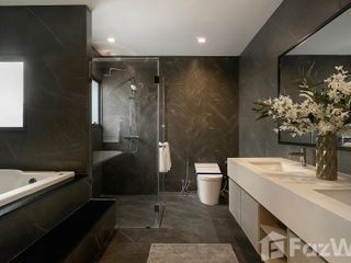 出售 4 卧室 独立屋 在 Khlong Sam Wa, 曼谷