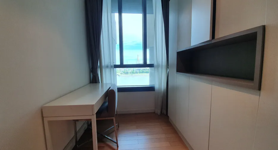 For sale and for rent 2 bedrooms condo in Yan Nawa, Bangkok