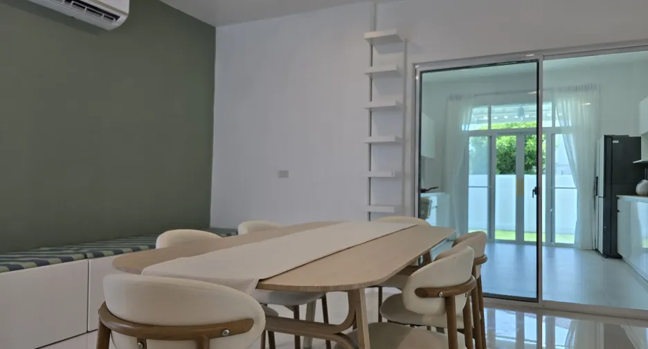 Casa en venta y en alquiler de 5 habitaciones en Mueang Phuket, Phuket