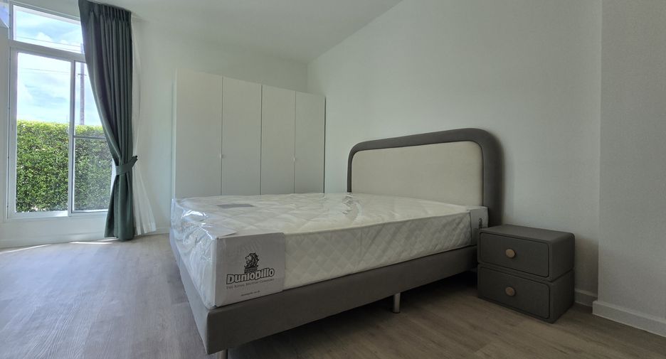 Casa en venta y en alquiler de 5 habitaciones en Mueang Phuket, Phuket
