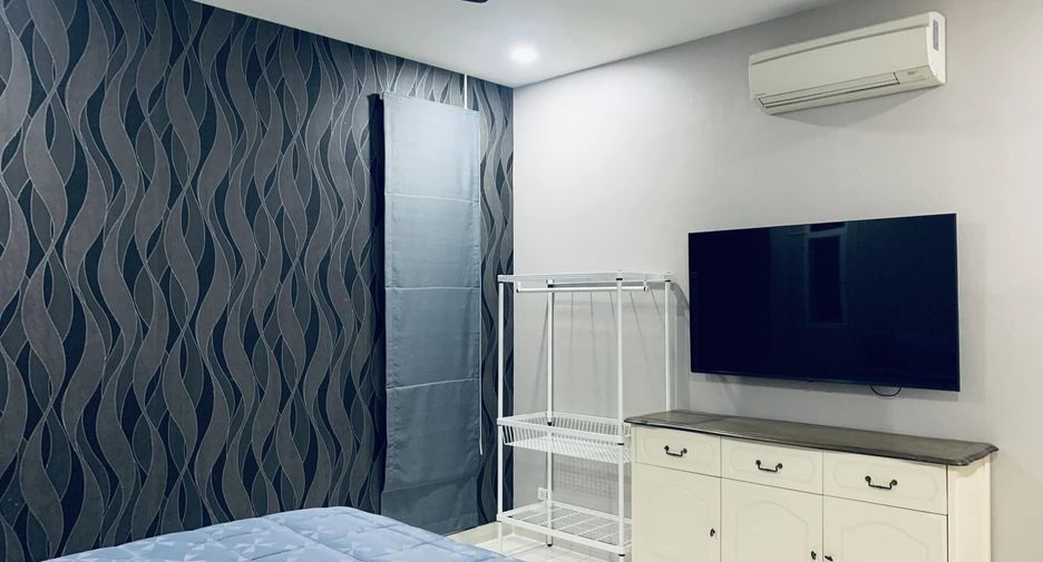 For rent 3 bedrooms villa in Bang Lamung, Chonburi