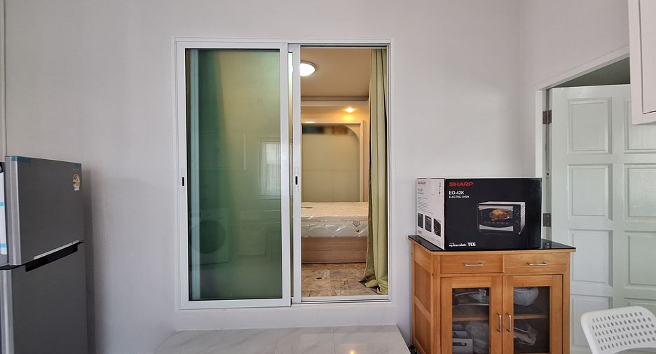 For rent 6 bedrooms villa in Hua Hin, Prachuap Khiri Khan