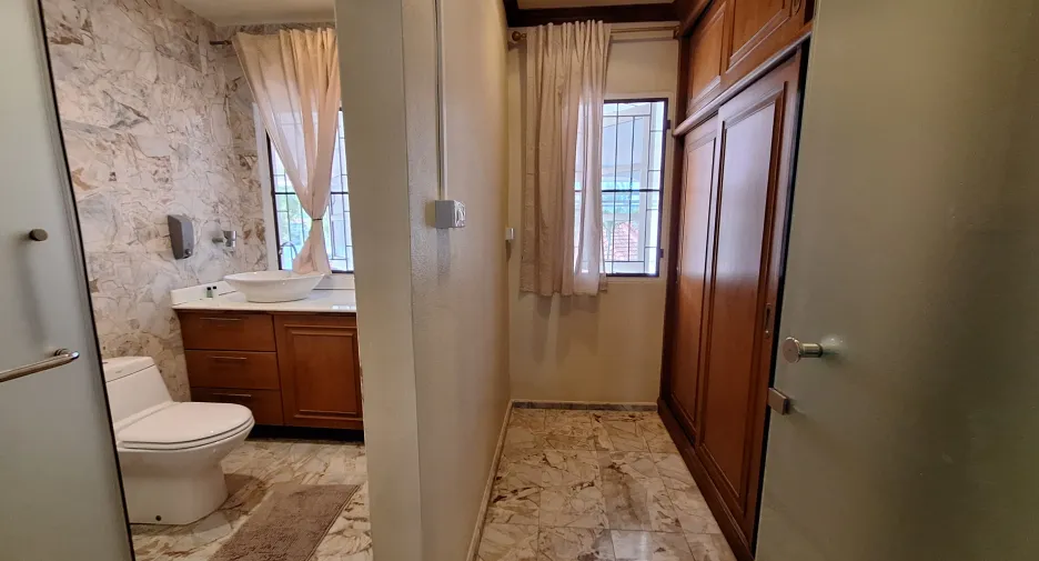 For rent 6 bedrooms villa in Hua Hin, Prachuap Khiri Khan