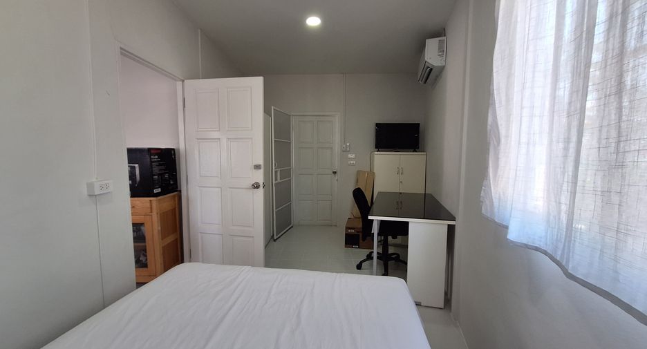 For rent 6 bedrooms villa in Hua Hin, Prachuap Khiri Khan