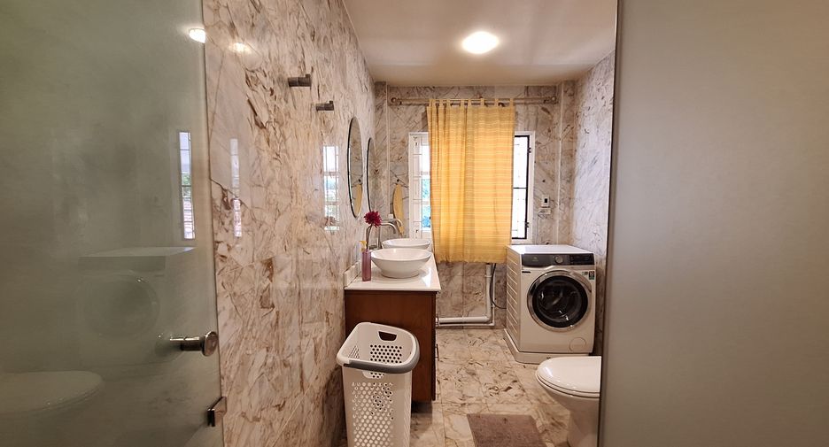 For rent 6 bedrooms villa in Hua Hin, Prachuap Khiri Khan
