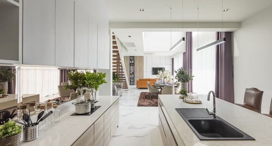 For rent 5 ベッドルーム villa in Mueang Chiang Mai, Chiang Mai