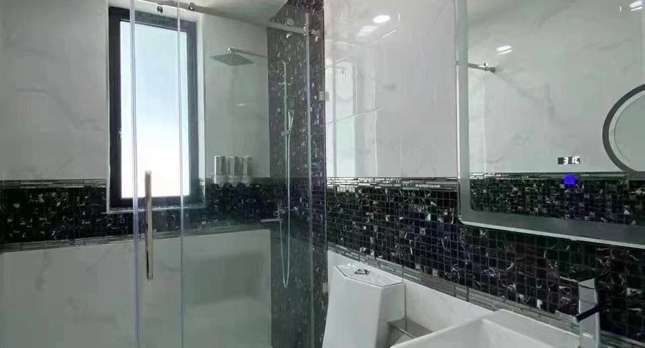 For sale 6 bedrooms villa in Bang Lamung, Chonburi