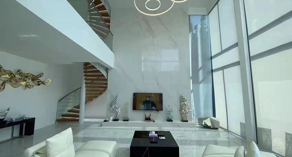 For sale 6 bedrooms villa in Bang Lamung, Chonburi