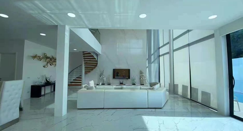 For sale 6 bedrooms villa in Bang Lamung, Chonburi