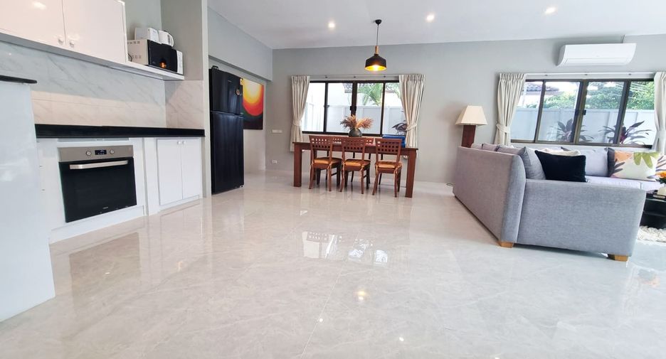 For rent 2 bedrooms villa in Mueang Phuket, Phuket