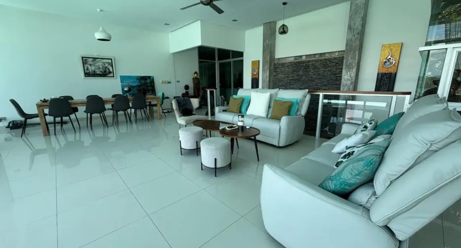 Villa en venta de 8 habitaciones en Kathu, Phuket