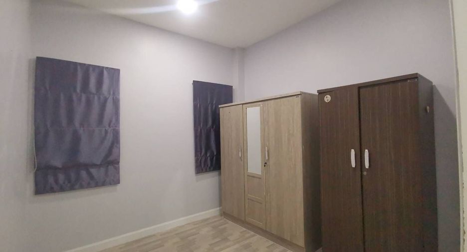 À vendre et à louer 4 chambres maison à Hua Hin, Prachuap Khiri Khan