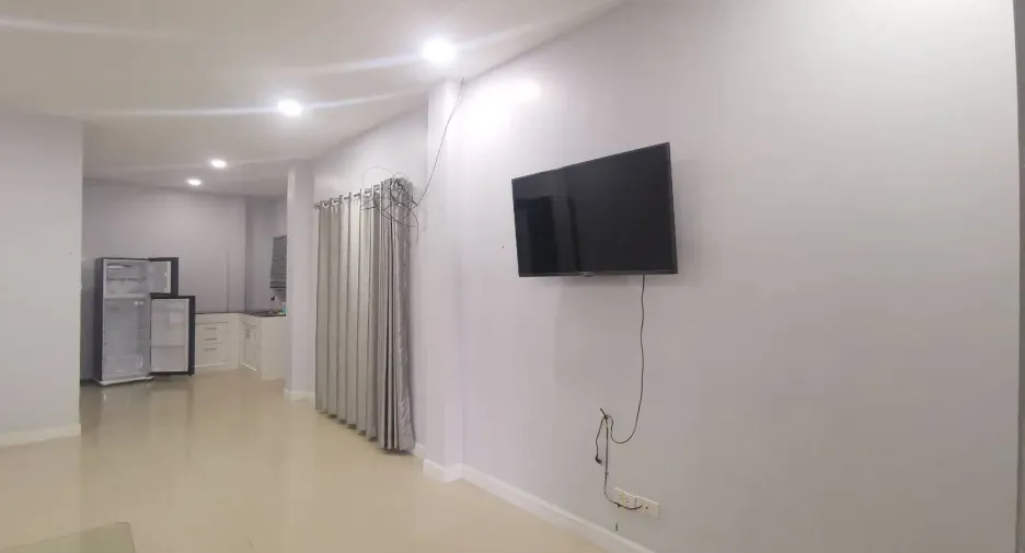 À vendre et à louer 4 chambres maison à Hua Hin, Prachuap Khiri Khan