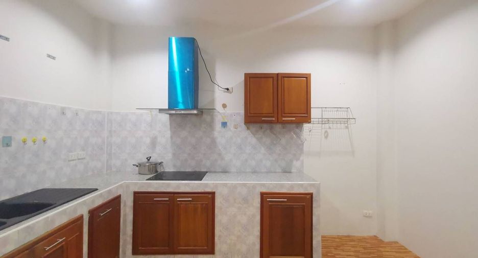 À vendre et à louer 4 chambres maison à Hua Hin, Prachuap Khiri Khan